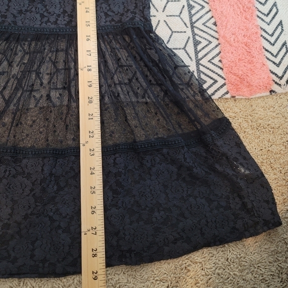 UMGEE BLACK LACE SHEER SLEEVELESS TOP, SZ SMALL - Picture 12 of 12